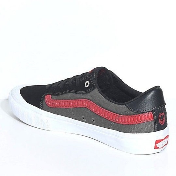 vans style 112 pro spitfire